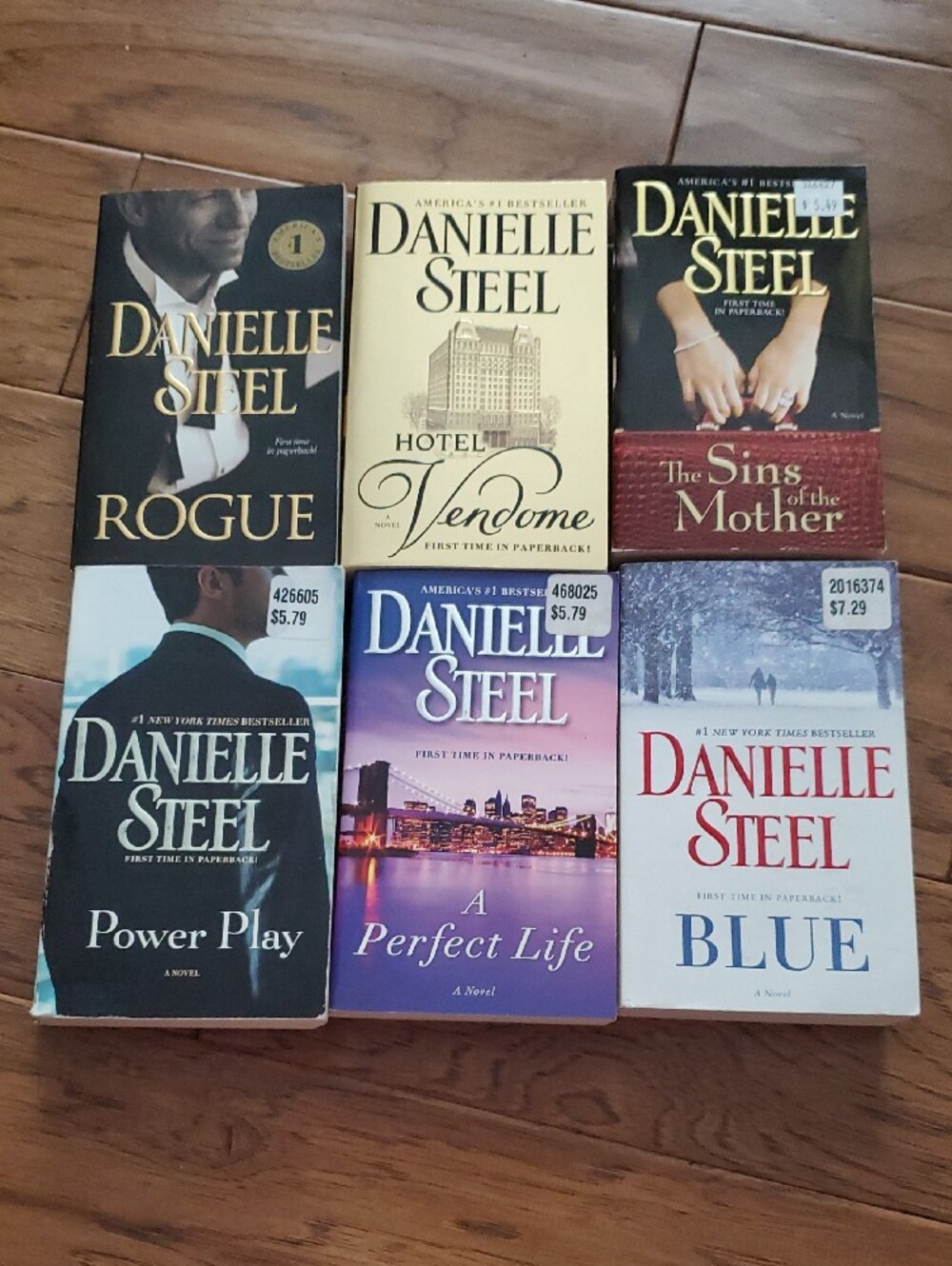 Danielle Steel Paperback Collection - 6 Titles